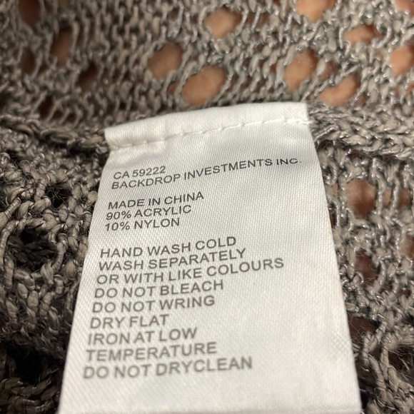 NWT Backdrop Pewter sweater - Picture 5 of 5